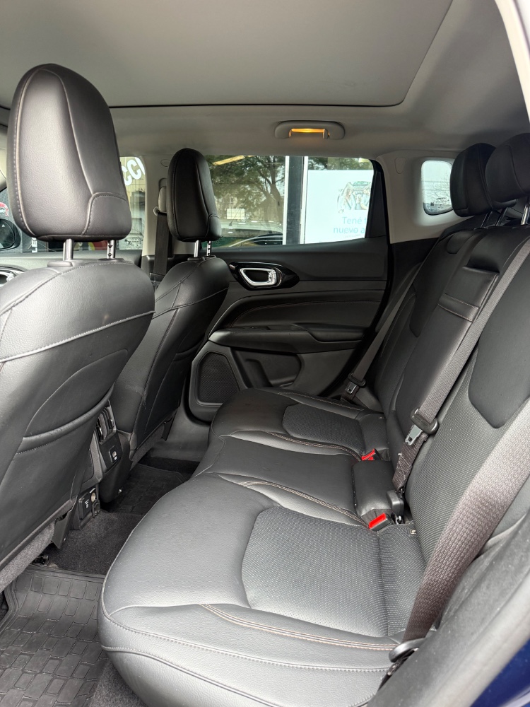 Jeep Compass Limited 1.3T AT6 4x2 — foto 13