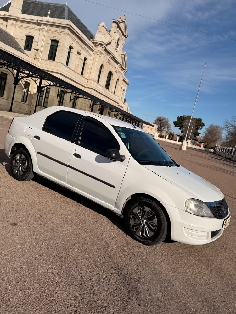 Renault LOGAN — foto 9