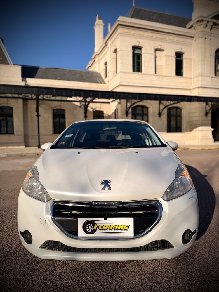 Peugeot 208 — foto 4