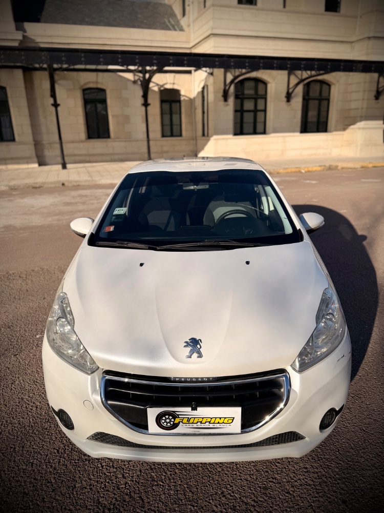 Peugeot 208 — foto 7