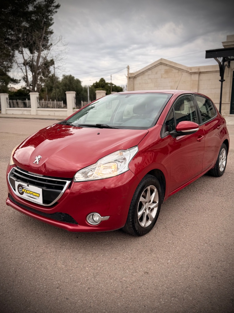 Peugeot 208 — foto 10