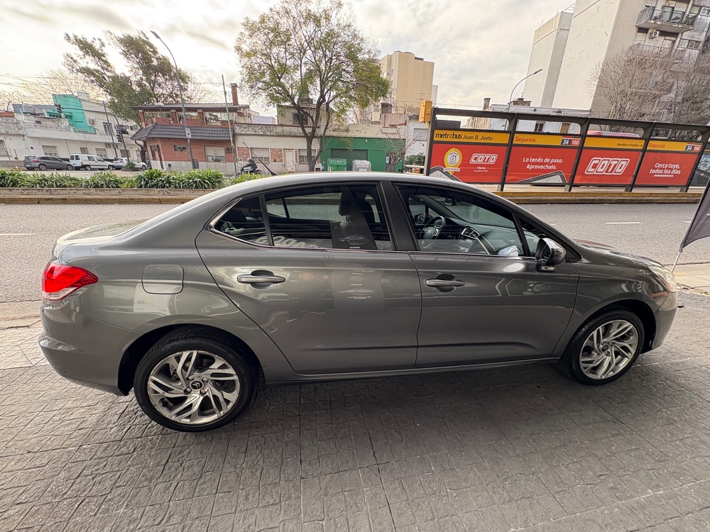 Citroën C4 Lounge  Tendance 1.6 Thp  — foto 2