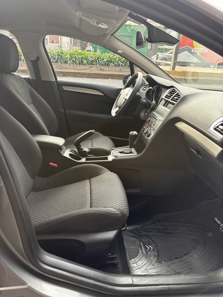 Citroën C4 Lounge  Tendance 1.6 Thp  — foto 11