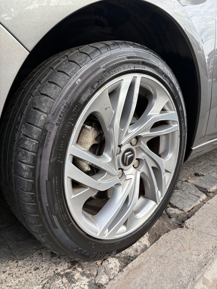 Citroën C4 Lounge  Tendance 1.6 Thp  — foto 12