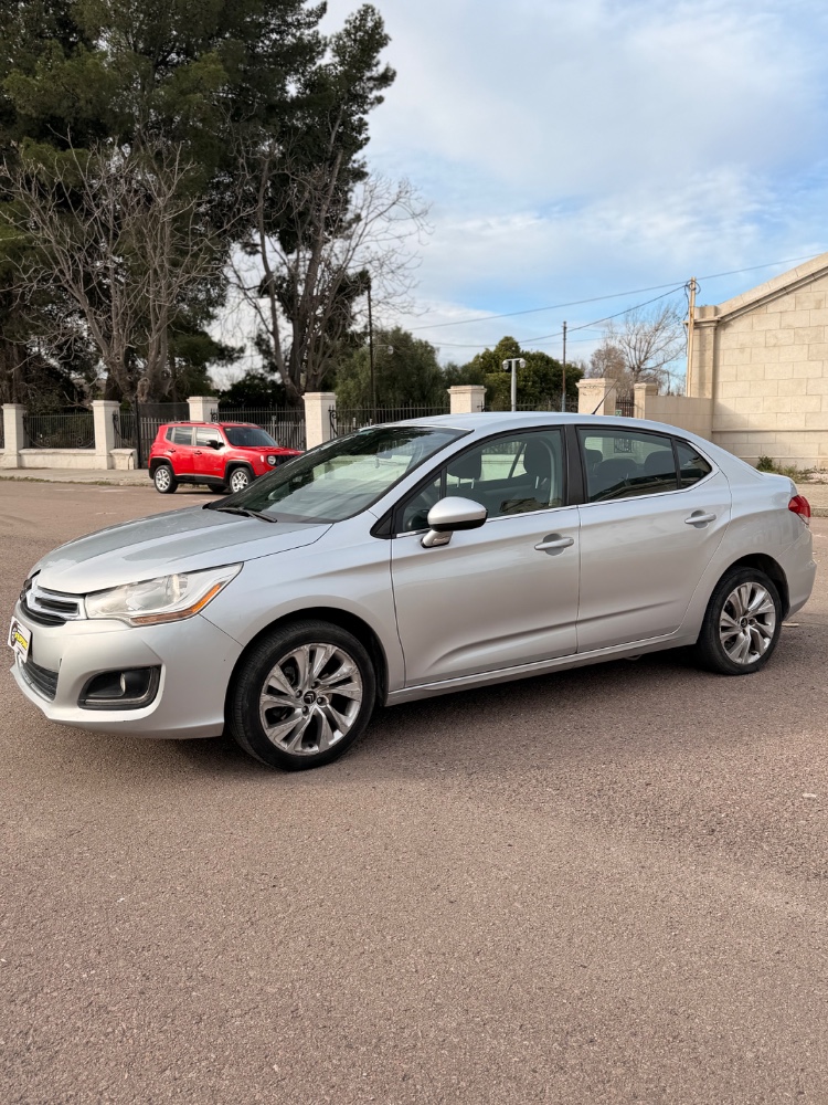 Citroën C4 — foto 11