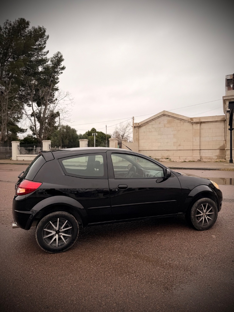 Ford KA — foto 11