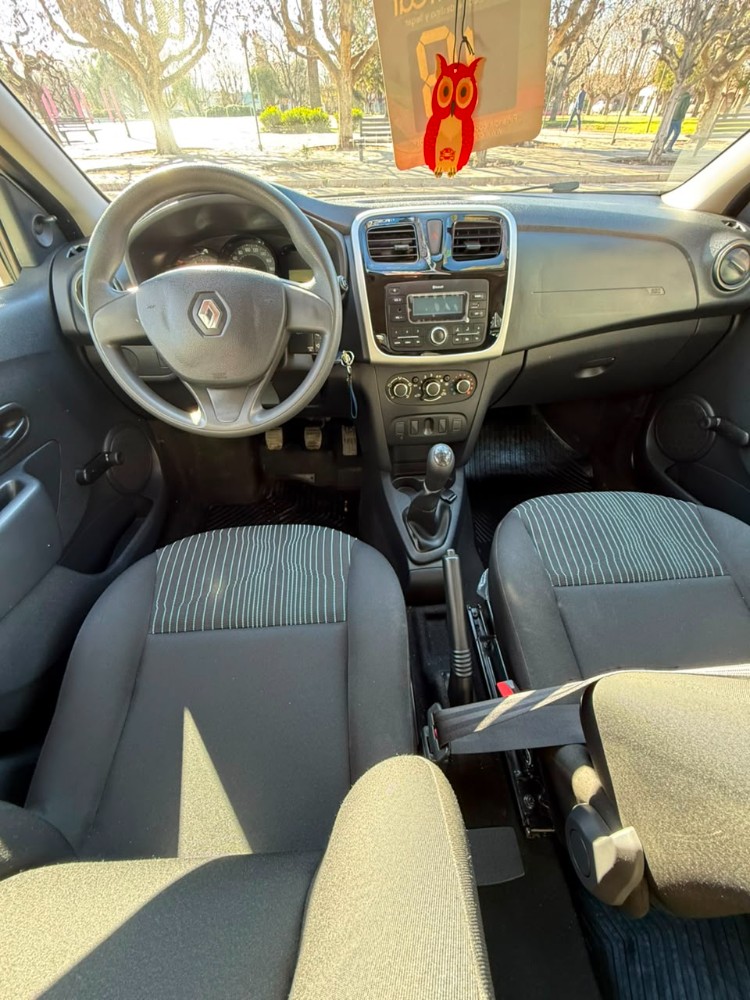 Renault Logan Expression — foto 2