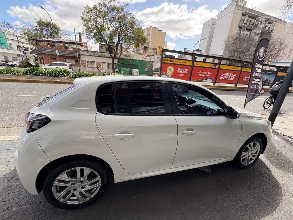 Peugeot 208 5P 1,6 Active 2020 — foto 2