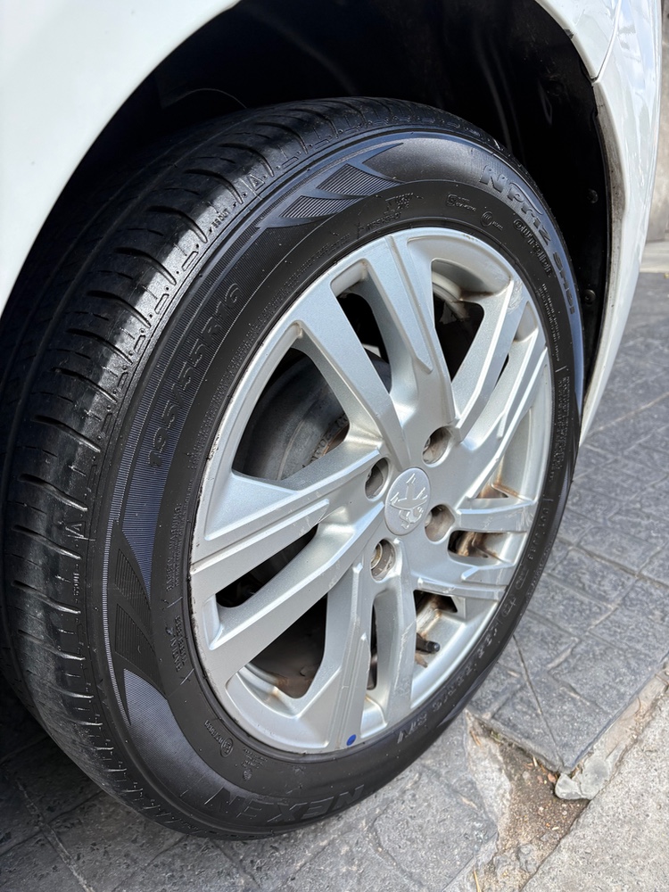 Peugeot 208 5P 1,6 Active 2020 — foto 12