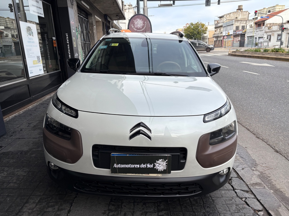 Citroën C4 Cactus 1.2 PURETECH 110 AT6 SHINE  — foto 4