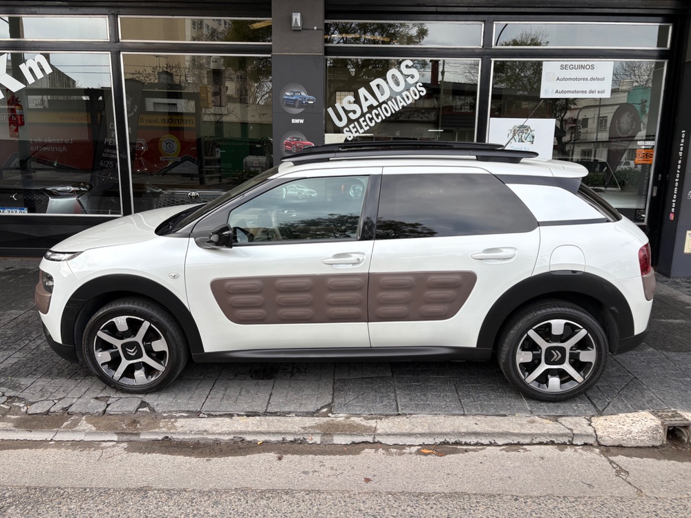 Citroën C4 Cactus 1.2 PURETECH 110 AT6 SHINE  — foto 8