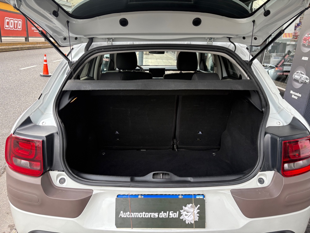 Citroën C4 Cactus 1.2 PURETECH 110 AT6 SHINE  — foto 9