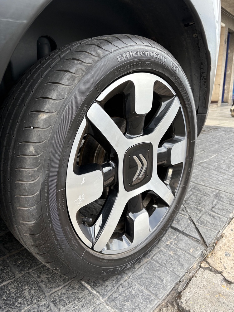Citroën C4 Cactus 1.2 PURETECH 110 AT6 SHINE  — foto 15