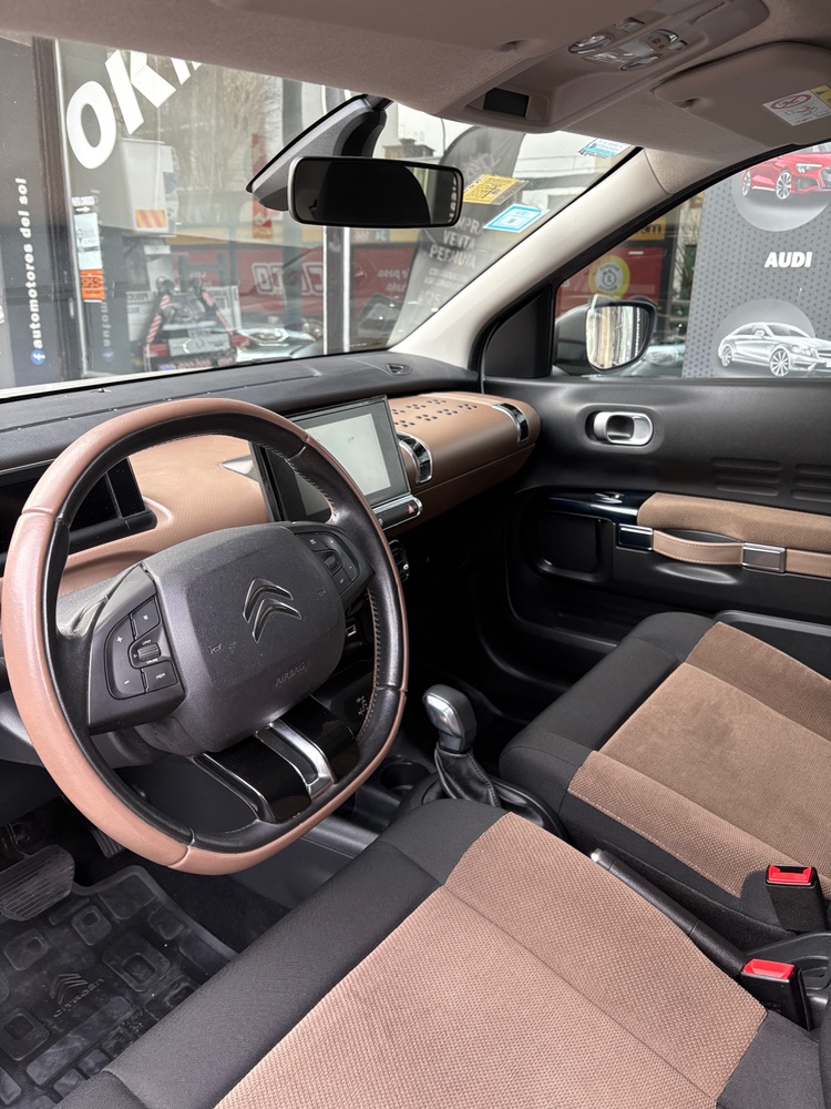Citroën C4 Cactus 1.2 PURETECH 110 AT6 SHINE  — foto 17