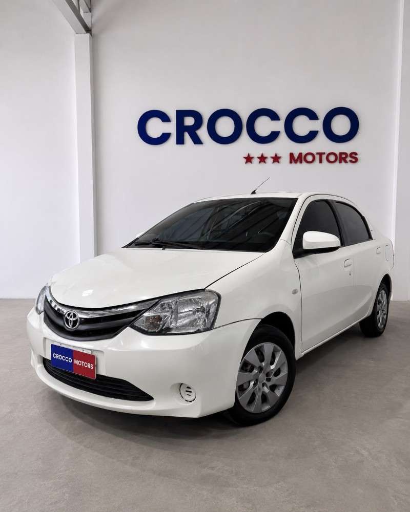 Toyota ETIOS XS 4P