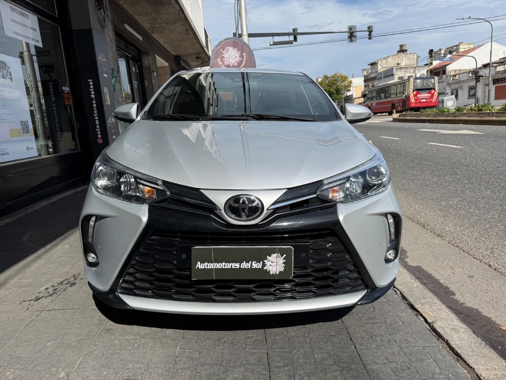 Toyota YARIS 5P 1,5 Xls Pack CVT 2022 — foto 2