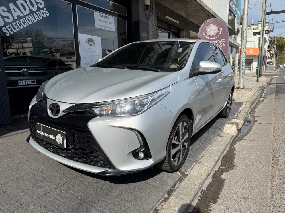 Toyota YARIS 5P 1,5 Xls Pack CVT 2022 — foto 3