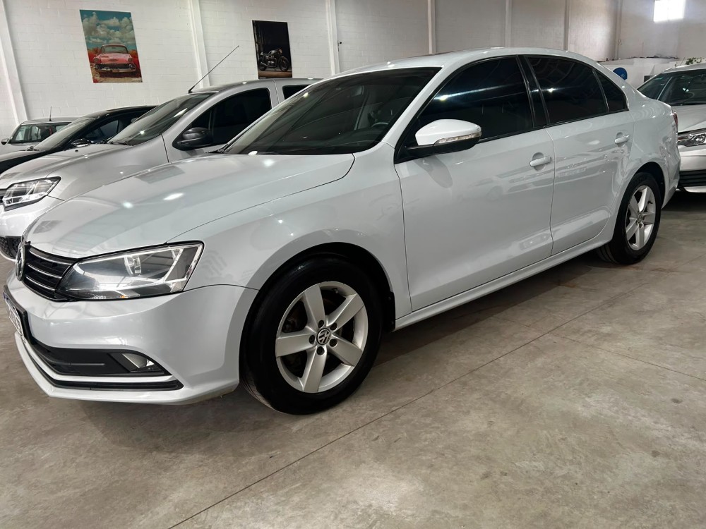 Volkswagen VENTO 1.4Turbo AT — foto 4