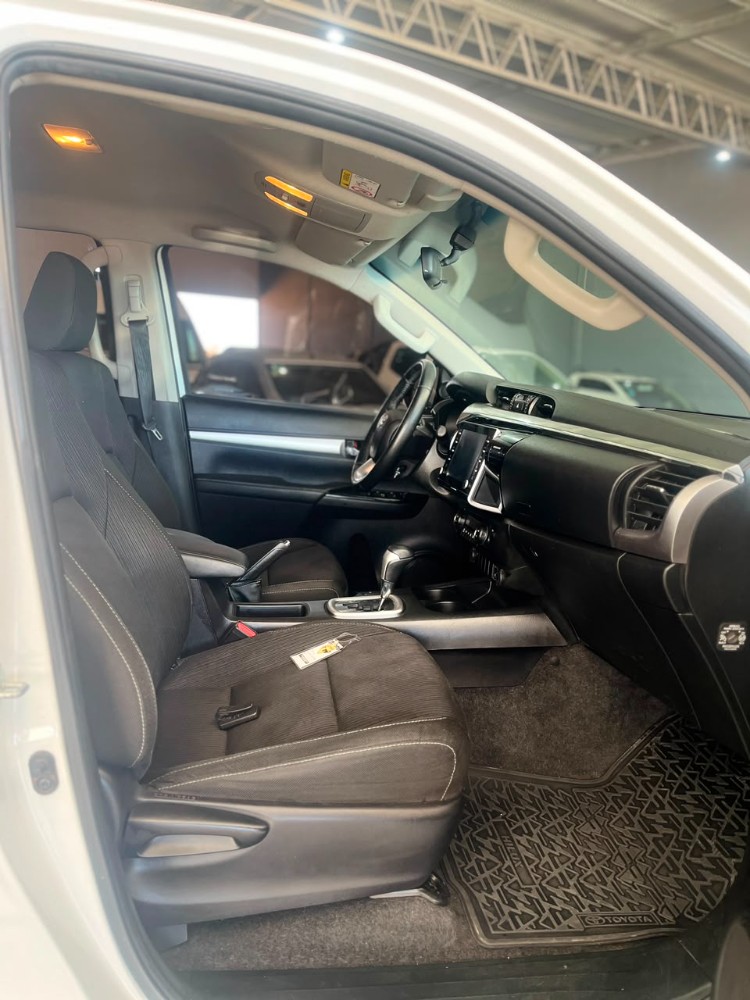 Toyota HILUX PICK - UP SRV 4X2 AT — foto 2