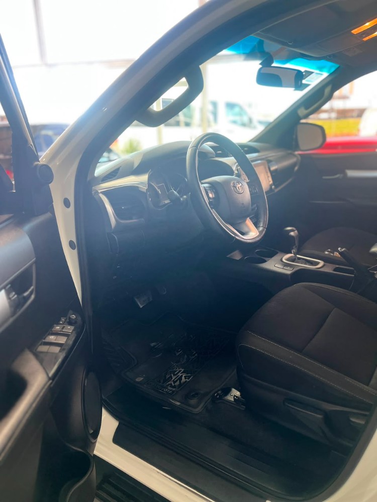 Toyota HILUX PICK - UP SRV 4X2 AT — foto 4