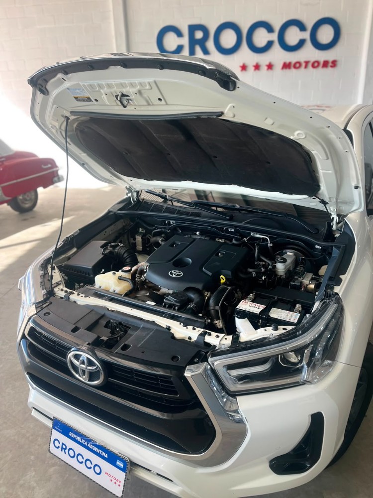 Toyota HILUX PICK - UP SRV 4X2 AT — foto 5