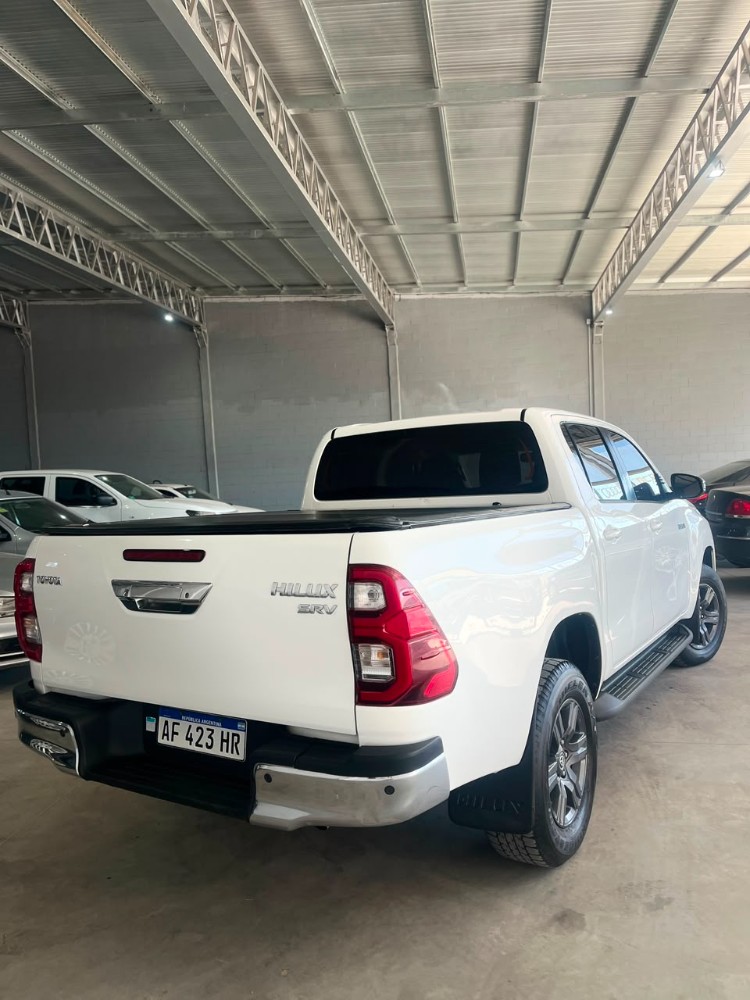 Toyota HILUX PICK - UP SRV 4X2 AT — foto 8