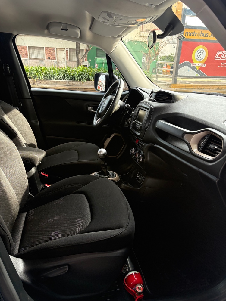Jeep Renegade 1.8 L Sport — foto 4