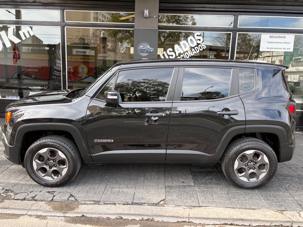 Jeep Renegade 1.8 L Sport — foto 8