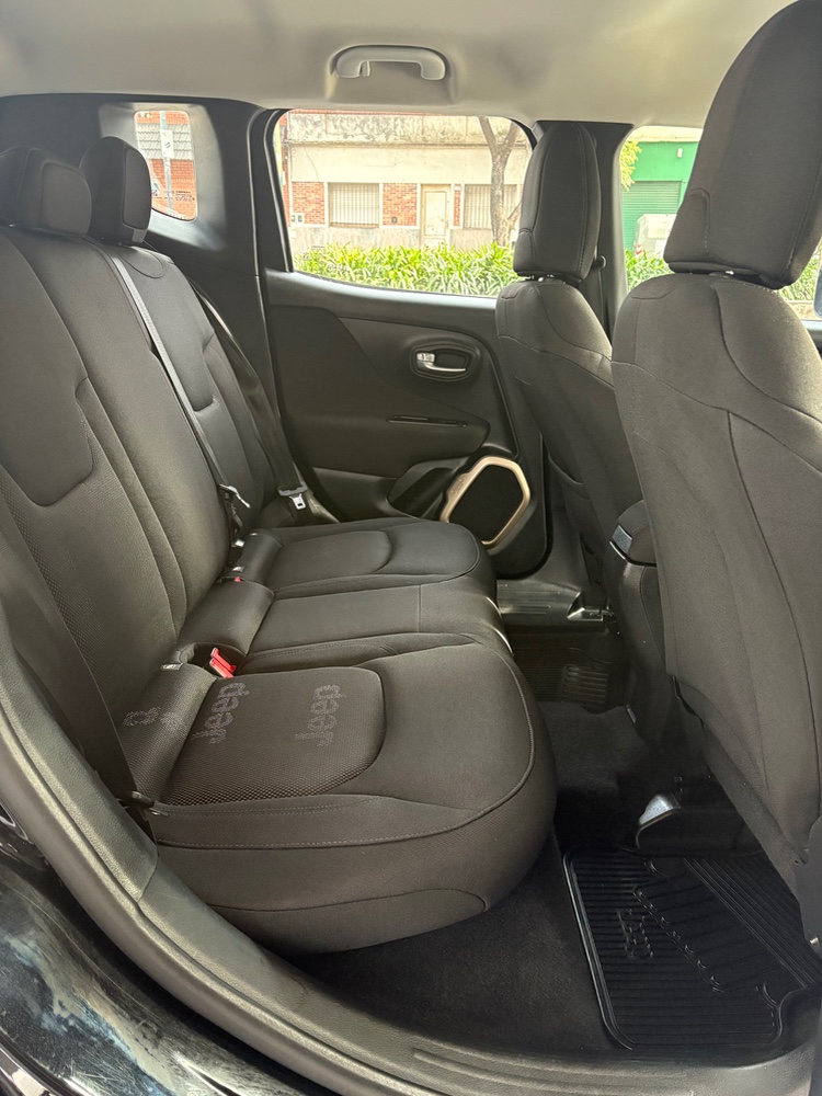 Jeep Renegade 1.8 L Sport — foto 9