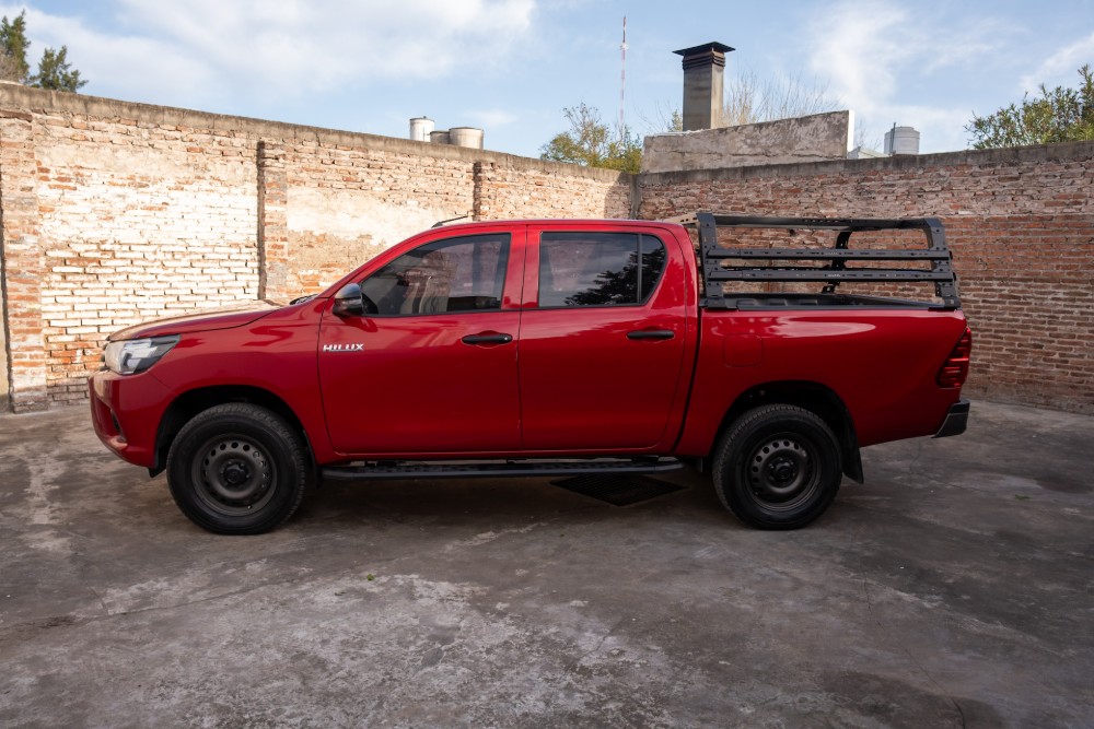 Toyota HILUX PICK - UP C/c 2,4 Diesel 4X2 Dx 6MT Har 2025 — foto 7
