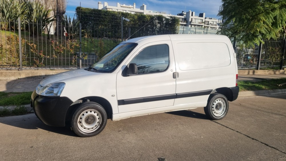 Citroën Berlingo  1.6 Hdi Doble Portón Furgon  — foto 9