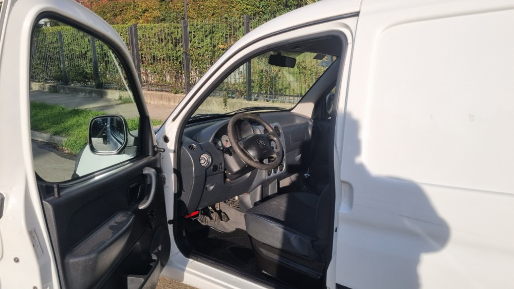 Citroën Berlingo  1.6 Hdi Doble Portón Furgon  — foto 13