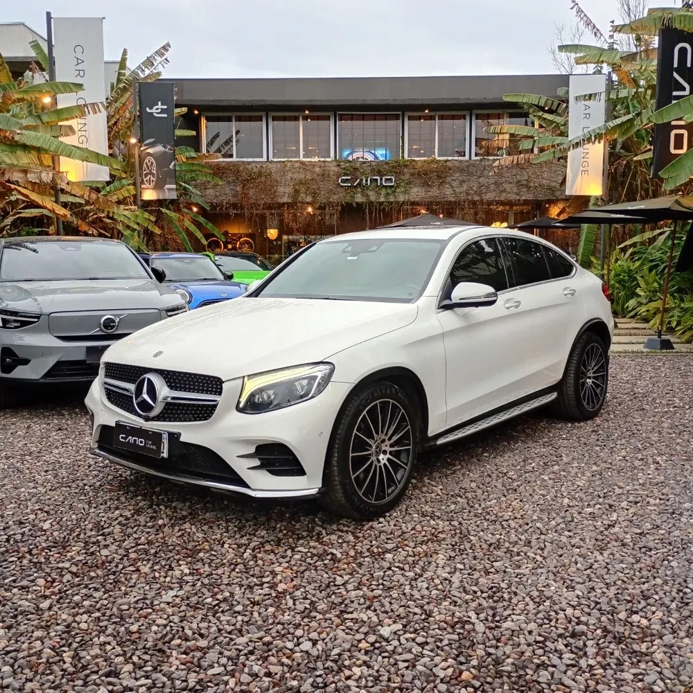Mercedes-Benz GLC300 AMG Line