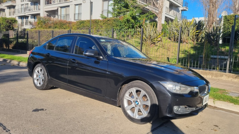 BMW Serie 3 320i — foto 2