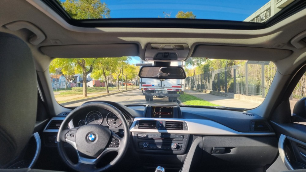 BMW Serie 3 320i — foto 6