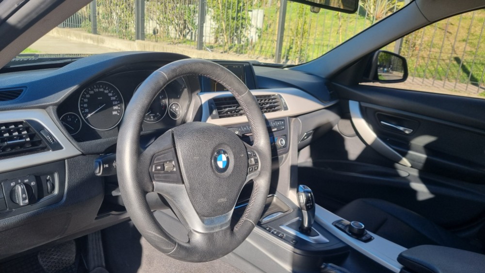 BMW Serie 3 320i — foto 16