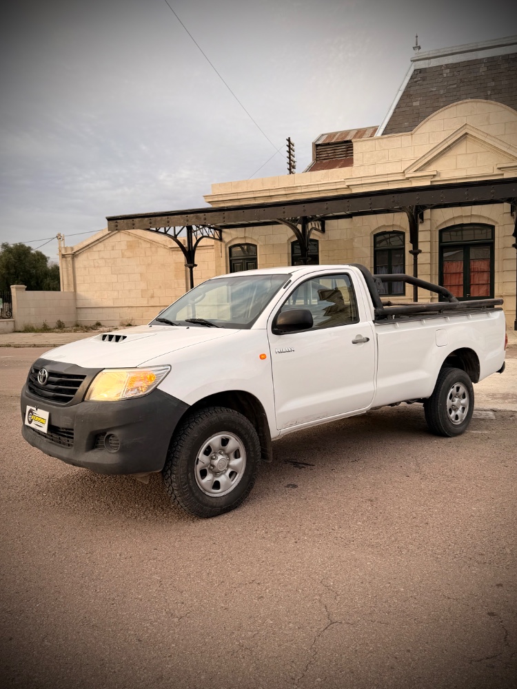 Toyota HILUX CABINA SIMPLE — foto 8