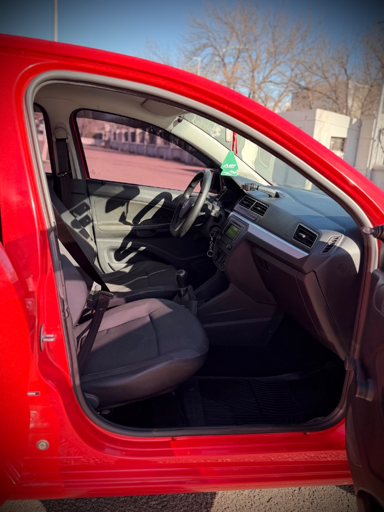 Volkswagen VOYAGE — foto 4