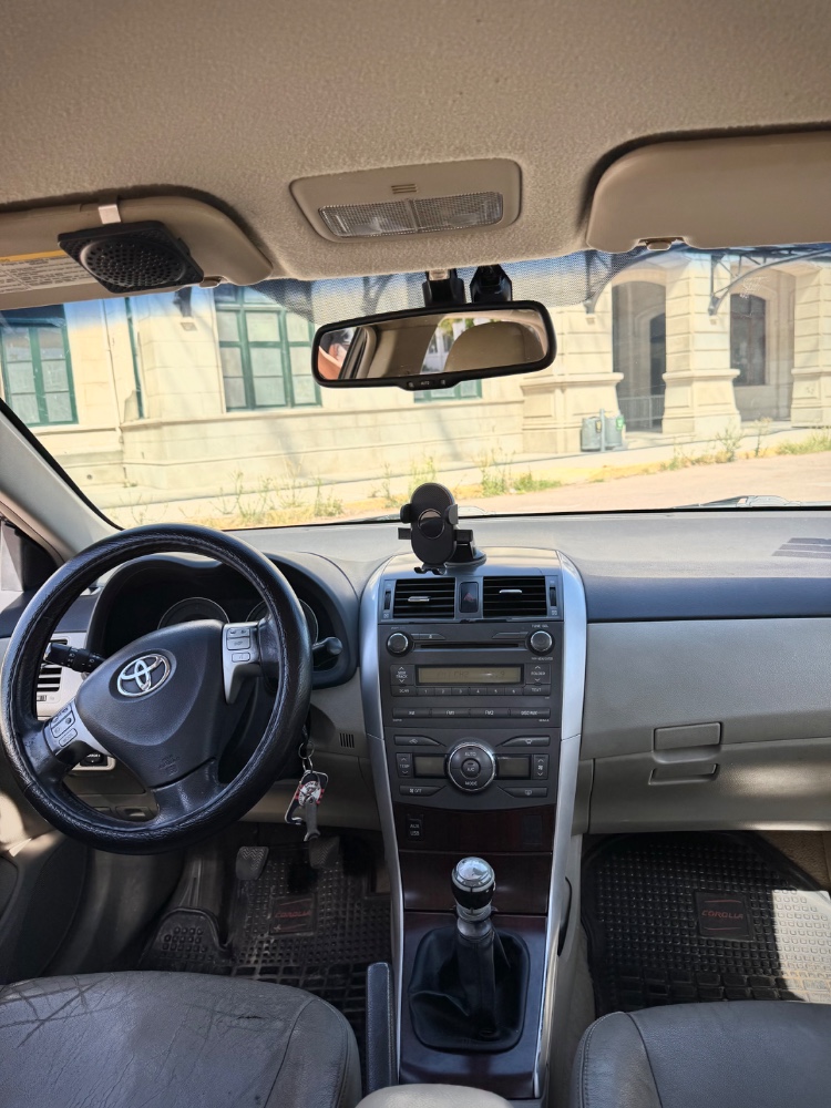 Toyota COROLLA — foto 3