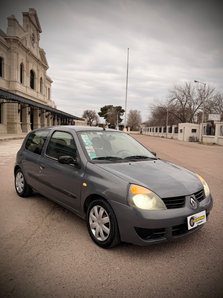 Renault CLIO PACK PLUS — foto 8