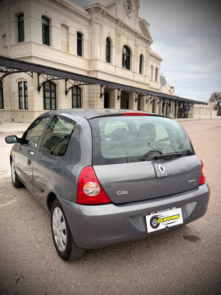 Renault CLIO PACK PLUS — foto 10