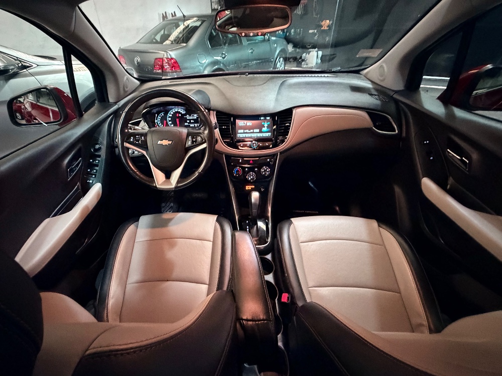 Chevrolet Tracker 1.8 Premier+ AWD At 140cv — foto 2
