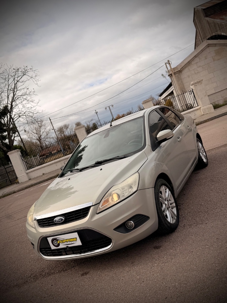 Ford FOCUS GHIA — foto 3