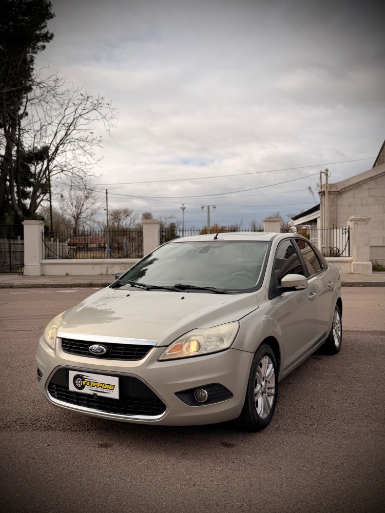 Ford FOCUS GHIA — foto 8