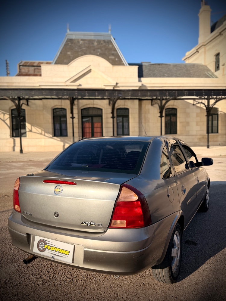 Chevrolet CORSA 2 — foto 4