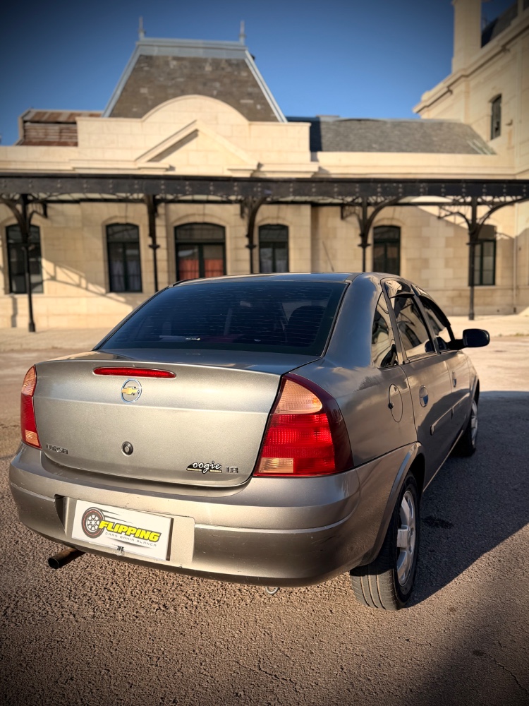 Chevrolet CORSA 2 — foto 6