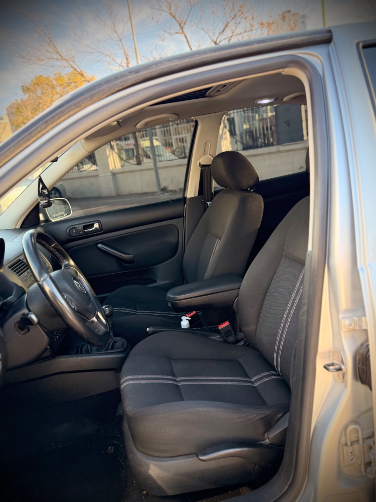 Volkswagen BORA 2.0 — foto 2