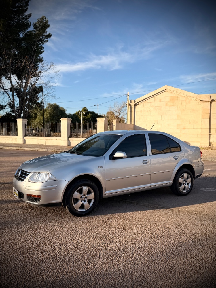 Volkswagen BORA 2.0 — foto 8