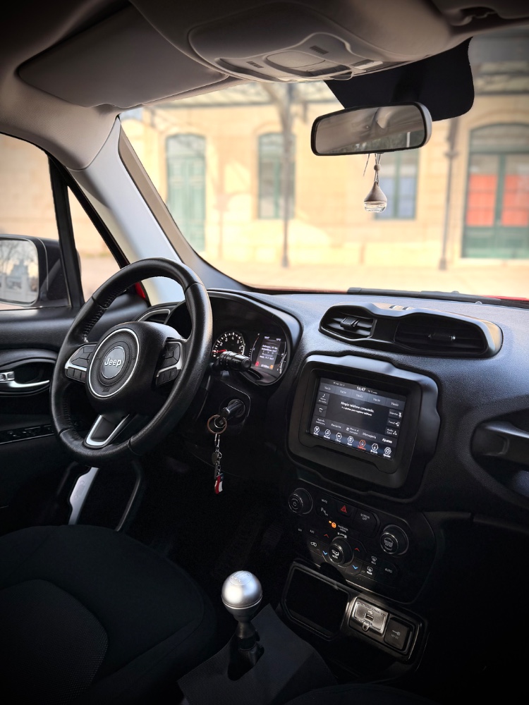 Jeep RENEGADE — foto 2