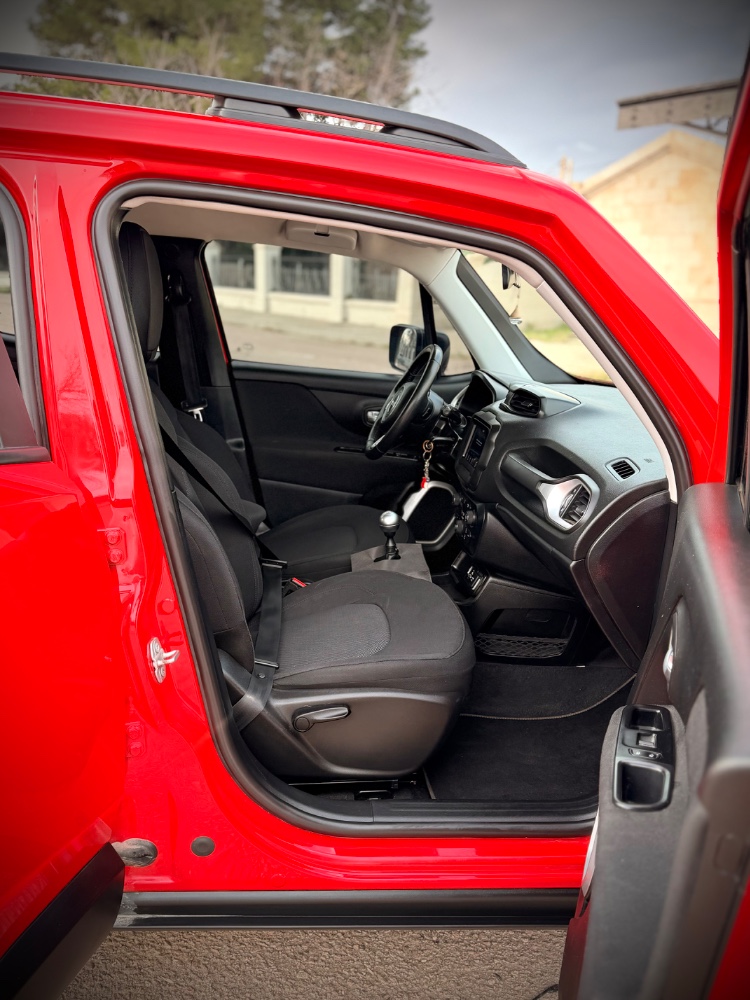 Jeep RENEGADE — foto 4